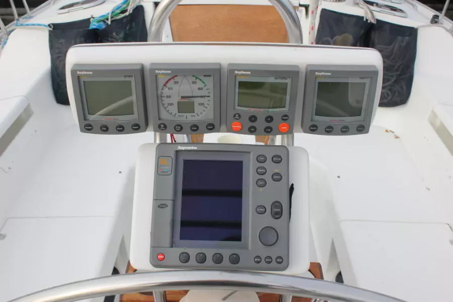 1999 Catalina MK II Wing Keel