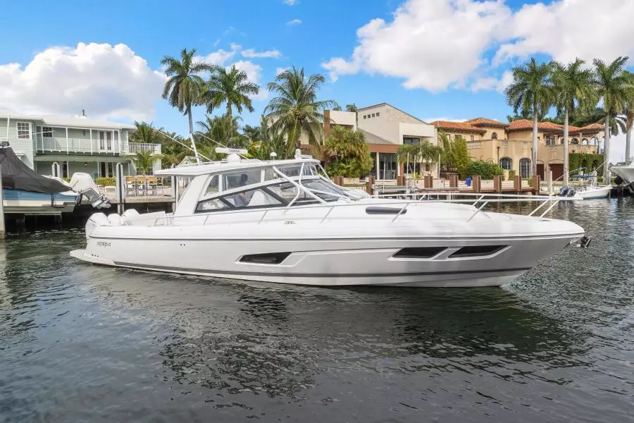 2021 Intrepid 438 Evolution