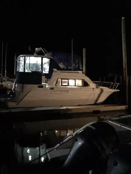 1996 Mainship 34 Motor Yacht