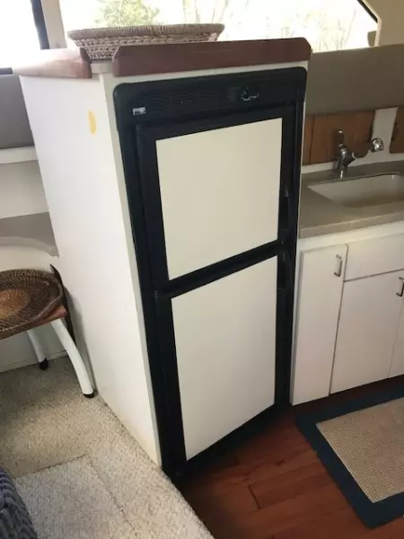 1996 Mainship 34 Motor Yacht