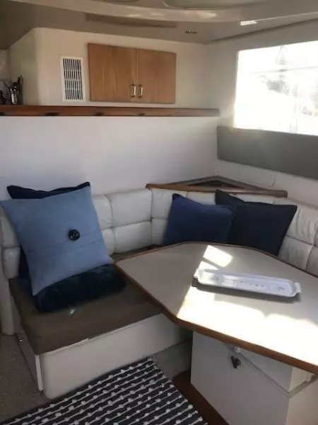 1996 Mainship 34 Motor Yacht