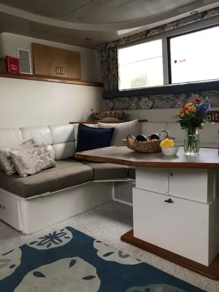 1996 Mainship 34 Motor Yacht