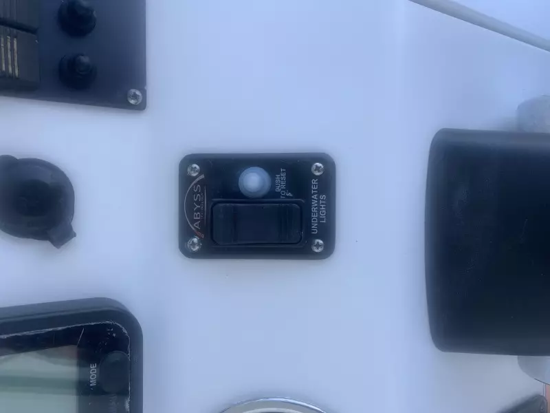 2010 Regulator 26 Forwarding Seating