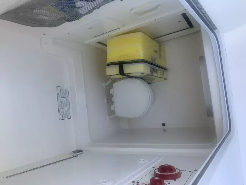 2010 Regulator 26 Forwarding Seating