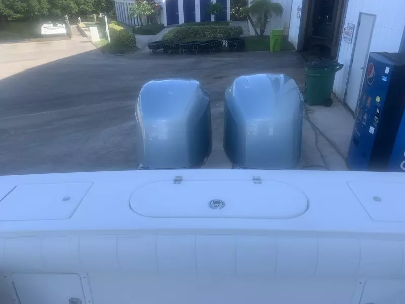 2010 Regulator 26 Forwarding Seating