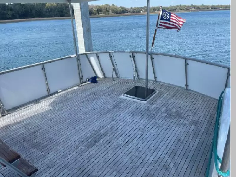 1986 Marine Trader 44 Sundeck