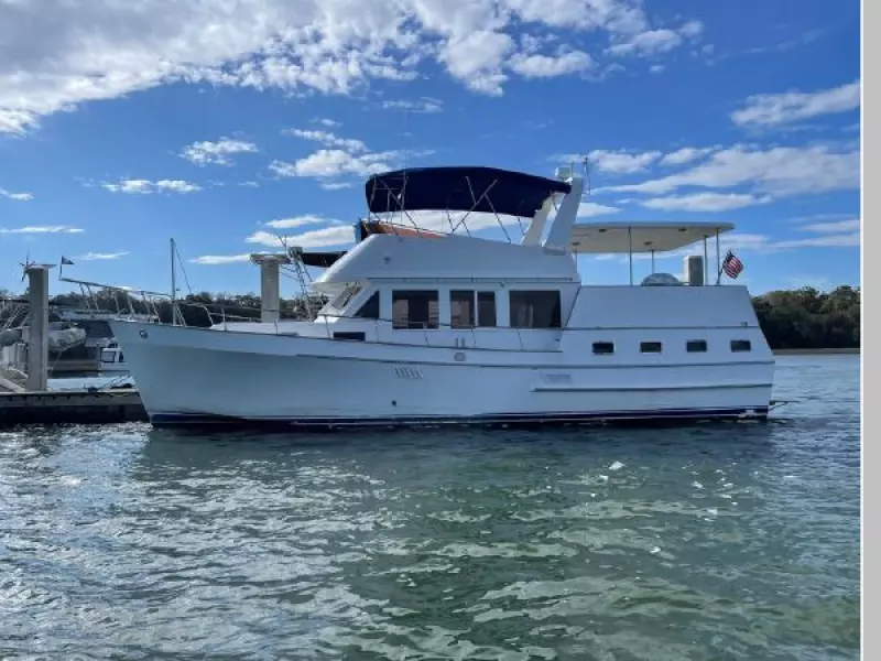 1986 Marine Trader 44 Sundeck