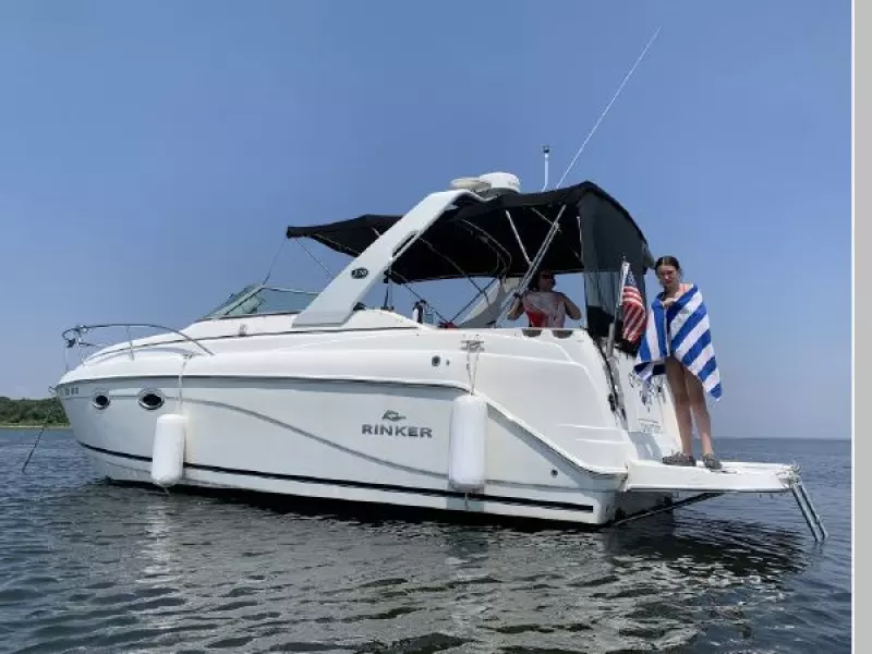2006 Rinker 270 Fiesta Vee
