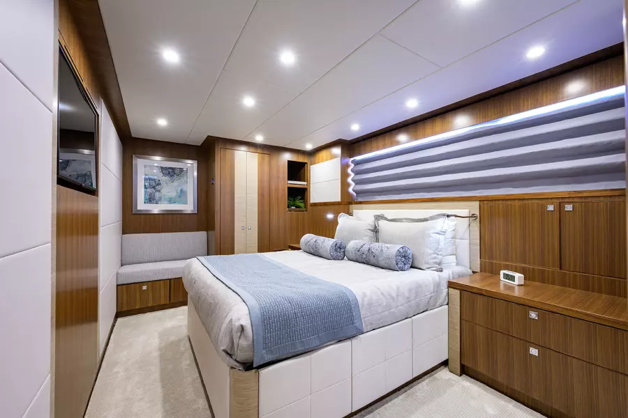 Guest Stateroom - Starboard