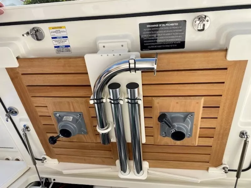 2020 Boston Whaler 380 Realm