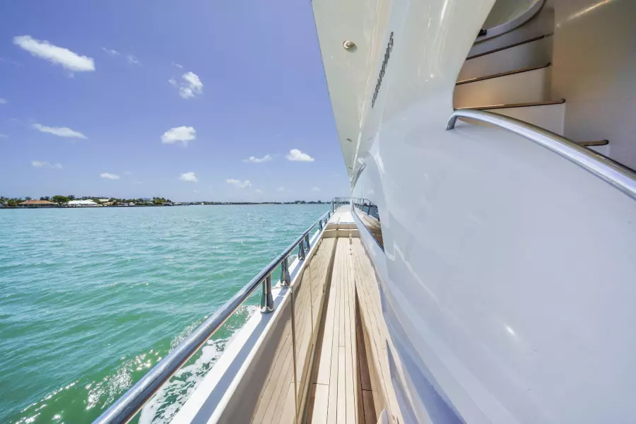 2006 Marquis 65 Pilothouse