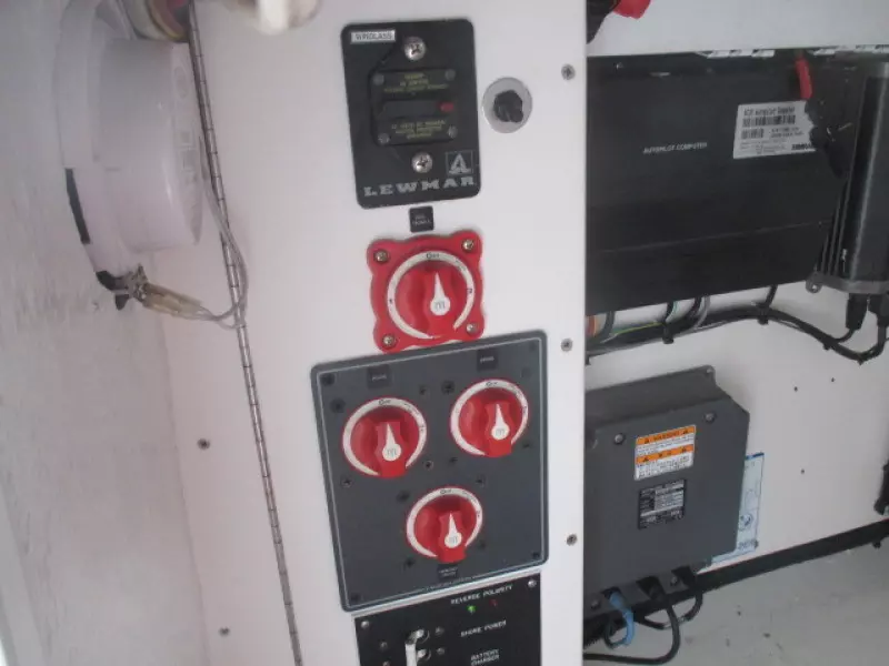 Battery switches