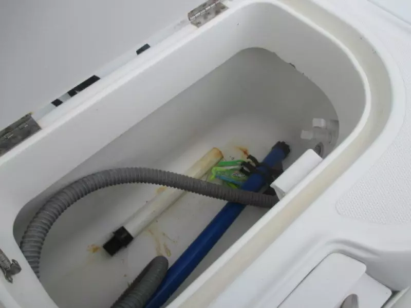 2001 Wellcraft Scarab 29 CCF