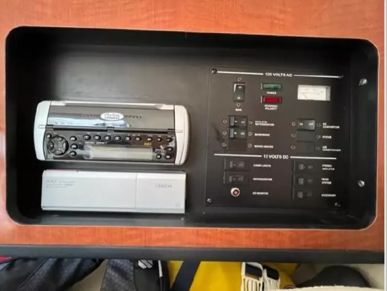 2005 Sea Ray 290 Sun Sport