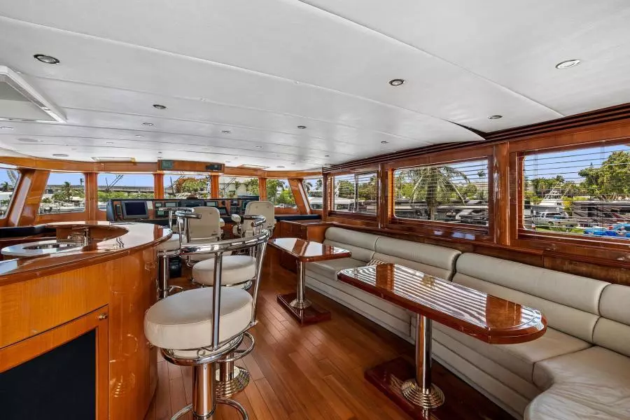 2006 Jefferson Starship Pilothouse