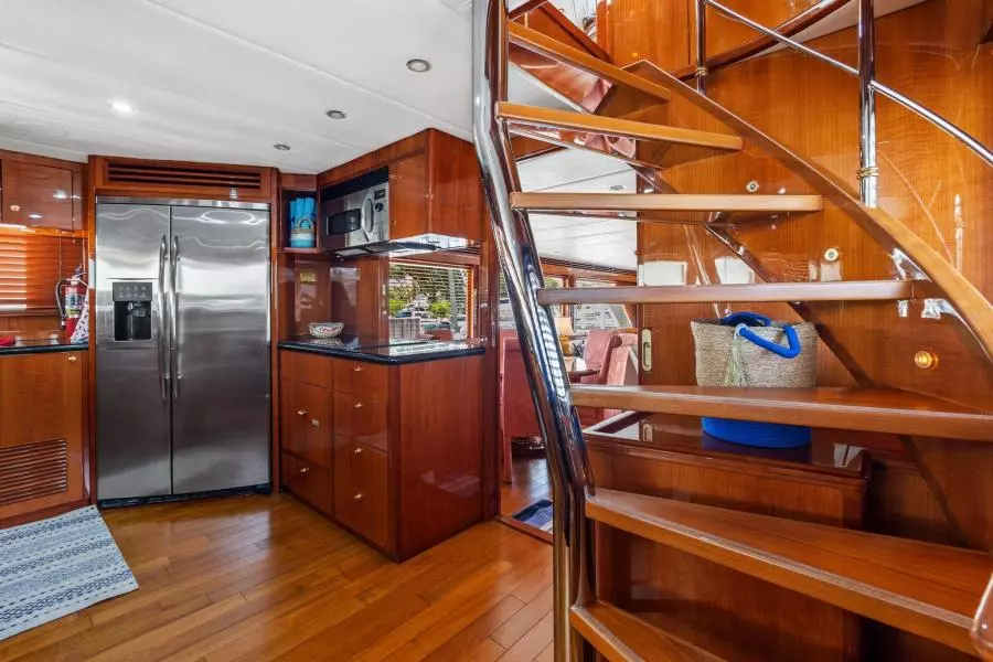 2006 Jefferson Starship Pilothouse