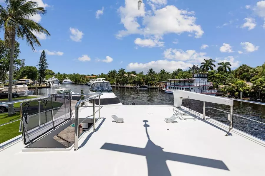 2006 Jefferson Starship Pilothouse