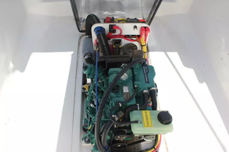 2016 Ranger Tugs R-21EC