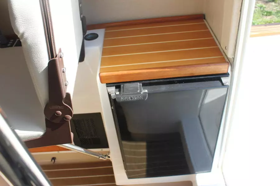 2016 Ranger Tugs R-21EC