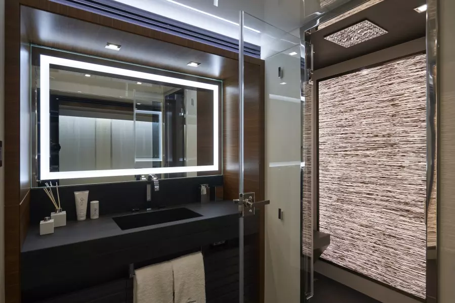 2022 Astondoa 100 Century