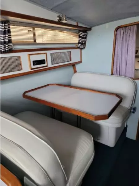 1988 Sea Ray 340 Express Cruiser
