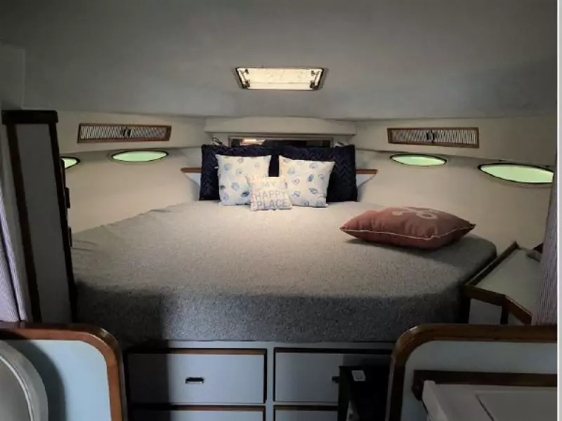 1988 Sea Ray 340 Express Cruiser