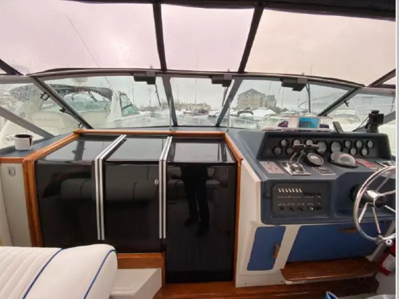 1988 Sea Ray 340 Express Cruiser