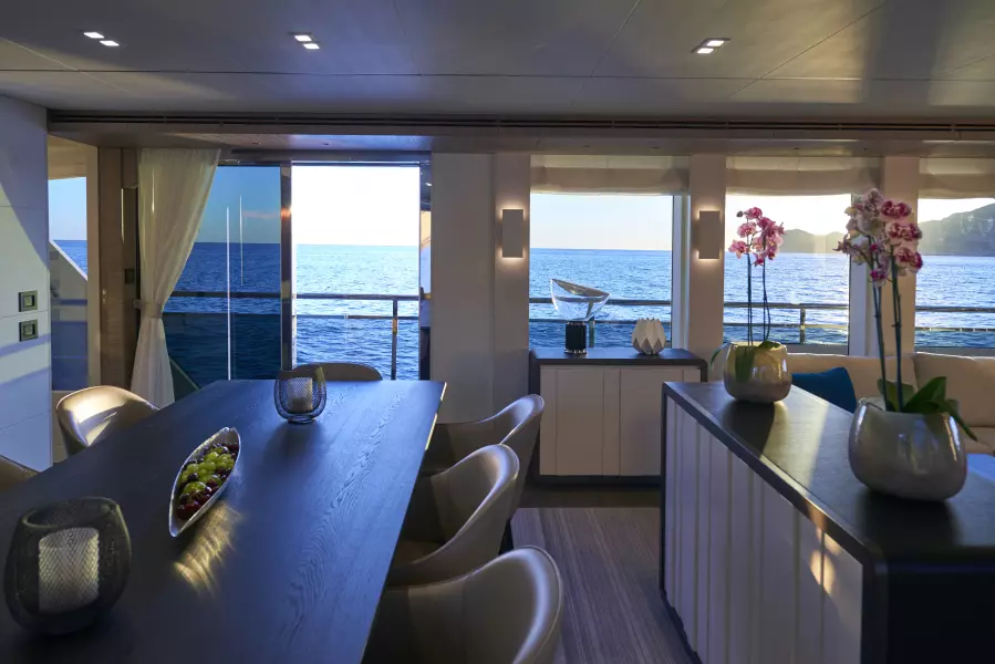 2022 Astondoa 110 Century