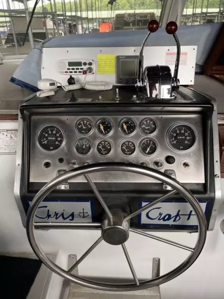 9 Under The Wire 1979 Chris Craft Catalina Dashboard 