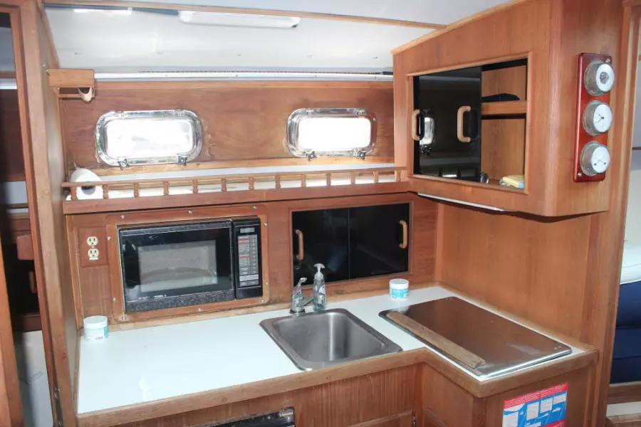 1989 Fortier 30 Hardtop