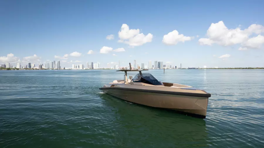 2020 Wally WallyTender