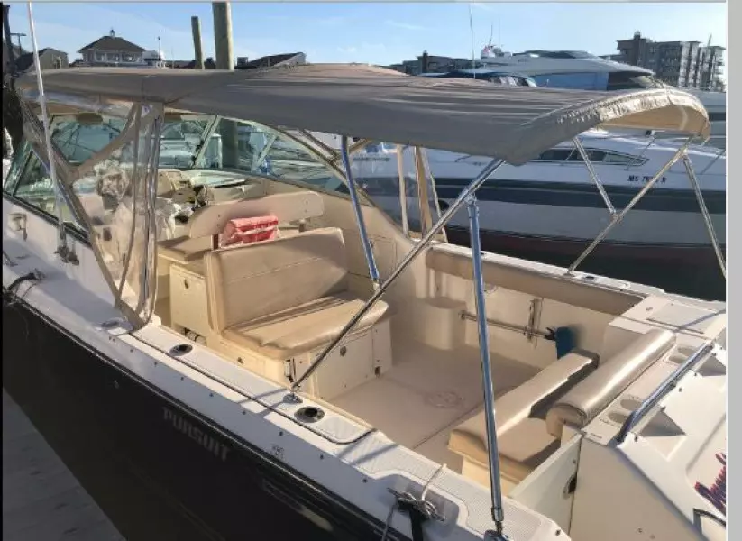 2003 Pursuit 26 LS