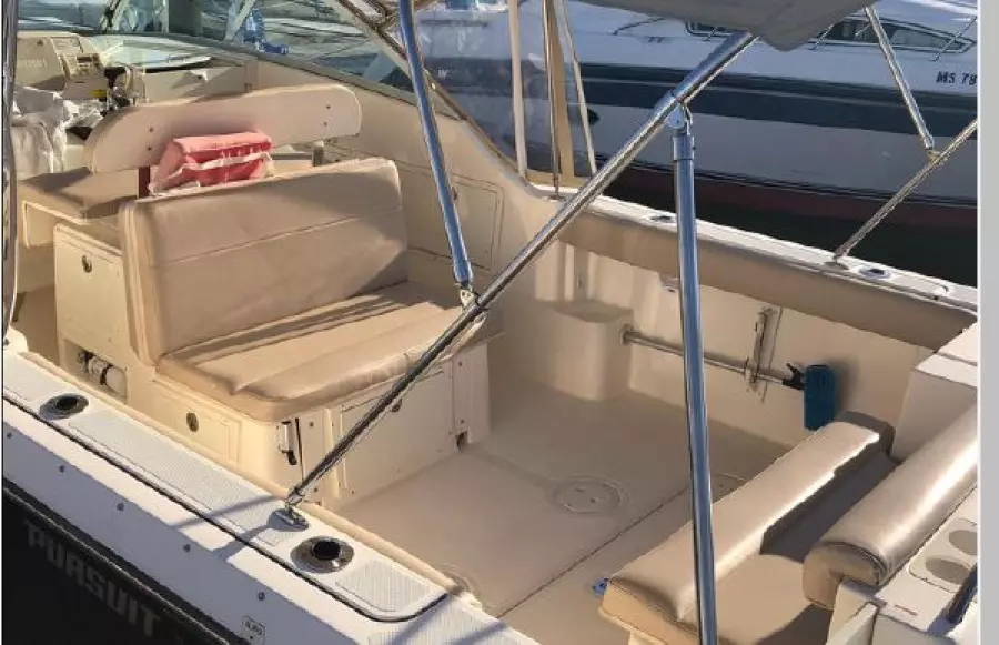 2003 Pursuit 26 LS