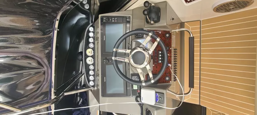 2007 Regal 4460 Commodore