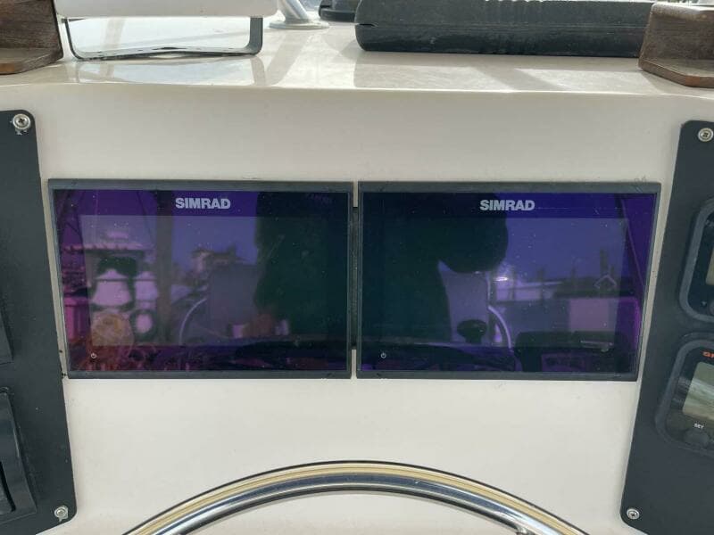 1989 Rybo Runner 31 Center Console