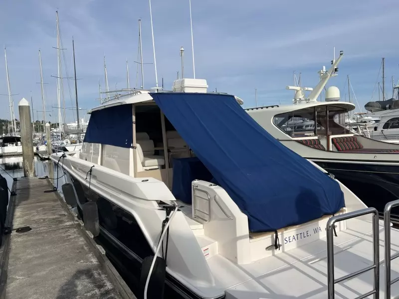 2016 Tiara 44 Express Coupe 