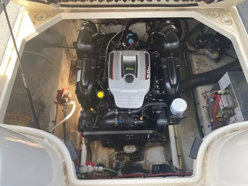 2011 Bayliner 266 Discovery