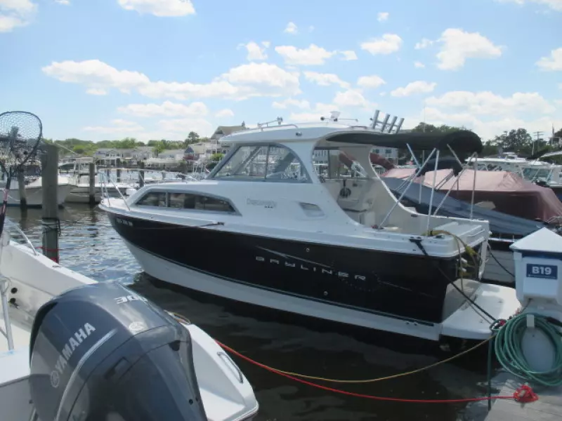 2011 Bayliner 266 Discovery