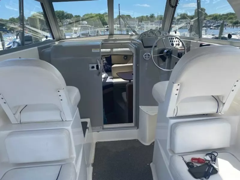 2011 Bayliner 266 Discovery
