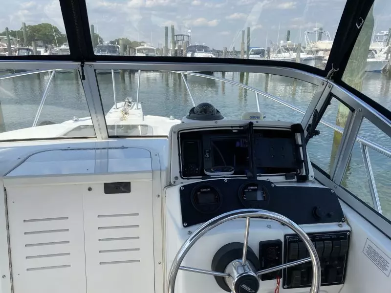 1998 Boston Whaler Conquest