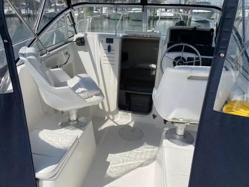 1998 Boston Whaler Conquest