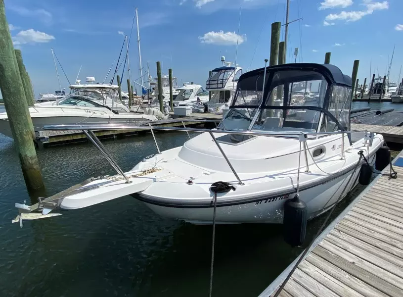 1998 Boston Whaler Conquest