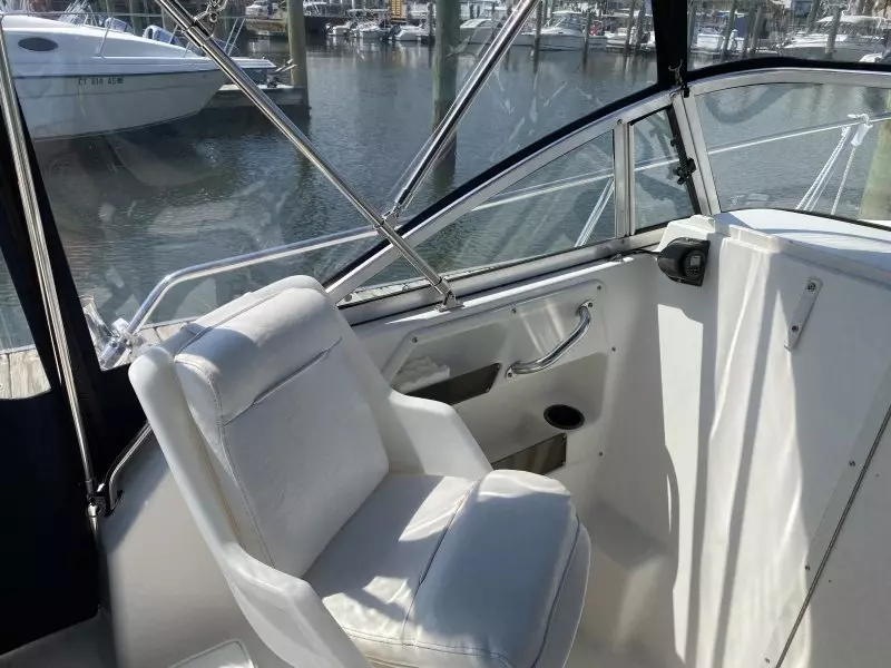 1998 Boston Whaler Conquest