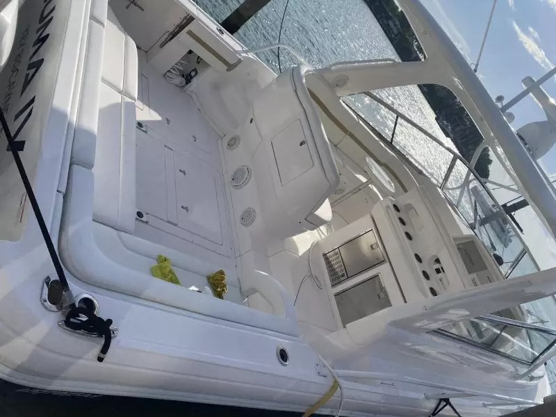 2019 Intrepid 475 Sport Yacht