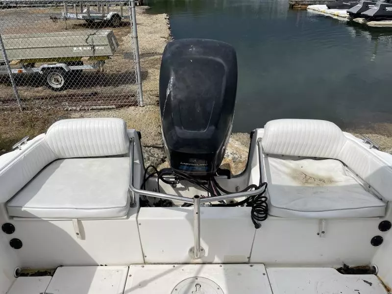 1998 Boston Whaler Ventura