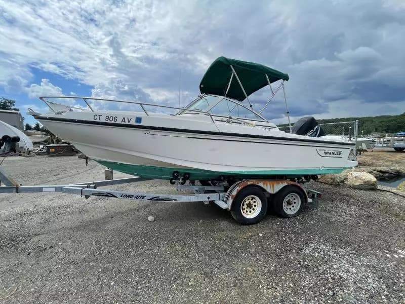 1998 Boston Whaler Ventura