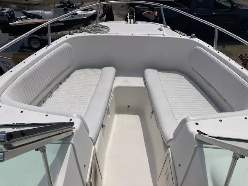 1998 Boston Whaler Ventura