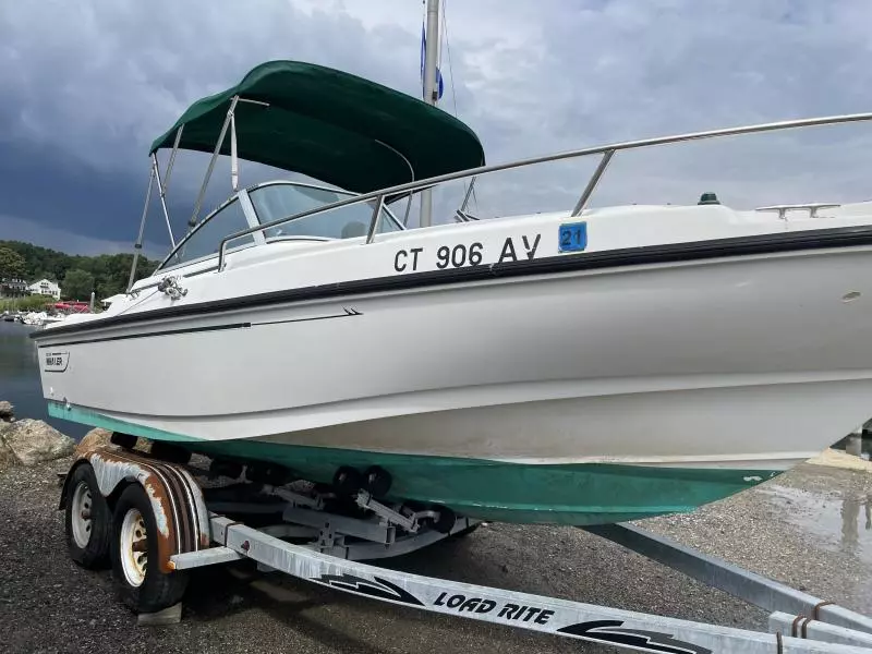 1998 Boston Whaler Ventura