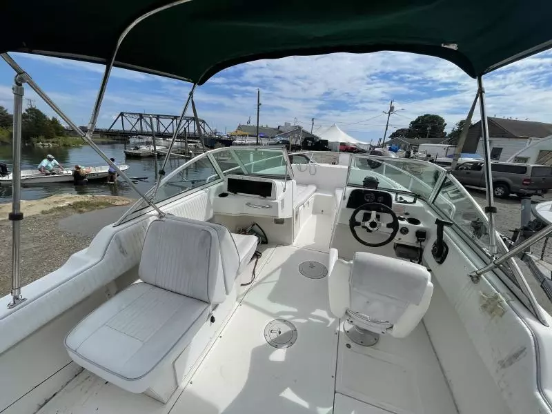 1998 Boston Whaler Ventura