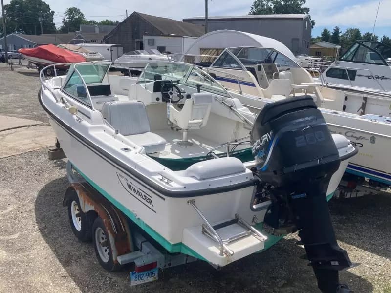 1998 Boston Whaler Ventura